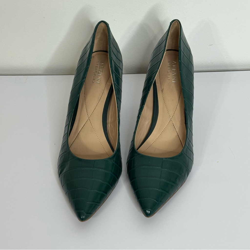 Alfani Women's Step N Flex Faux Leather Pointed Toe Stiletto Heel Size 11
